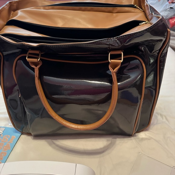 Spellbinder Embossing Machine Bundle - Picture 13 of 16